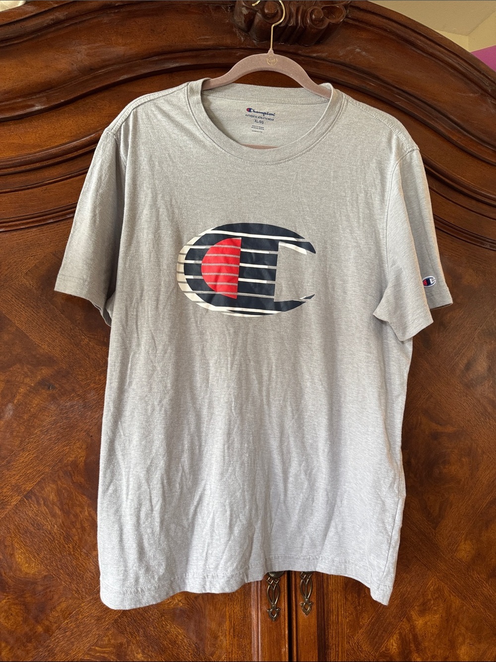 Champion Short-Sleeve Boy’s Tee in Light Gray with Red & Navy Graphic size XL